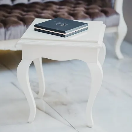 Lot Boutique By And Preference Τίρανα