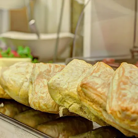 Lot Boutique By And Preference 5*