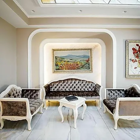 Lot Boutique By And Preference Отель