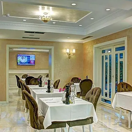 Отель Lot Boutique By And Preference