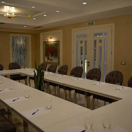Lot Boutique By Hotels&préférence Hotel